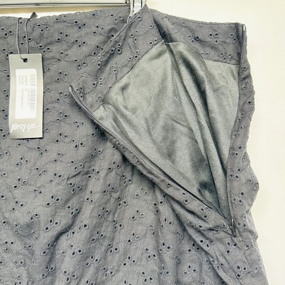Nasty Gal NWT Black Eyelet Cotton Mini Skirt with Liner and Side Zip Women's 20 - Picture 6 of 9